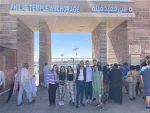 Lors de la visite du temple Philae d'Assouan