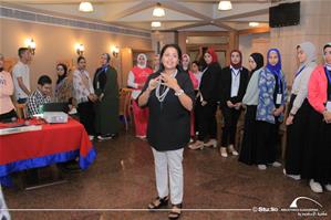  Présentation du jeu de connaissance par Dr.Marwa El Sahn aux étudiants de la 31<sup>e</sup> édition