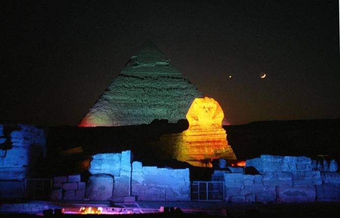 The Moon, Venus and Mercury over the Sphinx - by: Aymen Ibrahem (1 second exposure, Kodak Ultra 400, Praktica Camera)