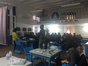  Les participants de l'atelier au Collège de la Mère de Dieu avec M.Wilfried N'SONDE, écrivain et musicien congolais