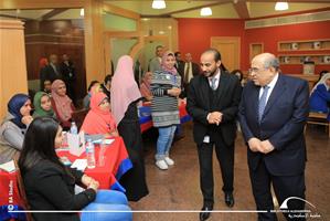 Visite de Dr Moustafa El Feki, Directeur de la Bibliotheca Alexandrina des étudiants de la FEFUE