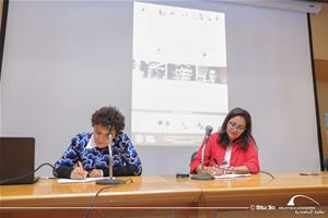 De gauche à droite : M<sup>me</sup> Valérie Gerbault, Déléguée Générale du Centre Méditerranéen de la Communication Audiovisuelle - CMCA et Dr Marwa El Sahn, Directrice du Centre d'Activites Francophones - CAF