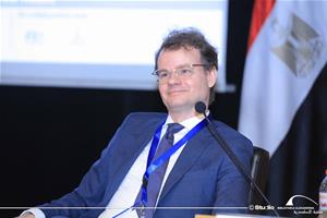 M. Peter Kruzslics, Professeur à la Faculté de droit et des sciences politiques de l’Université de Szeged
