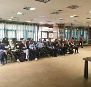 Le public du colloque à l'Ambassade de Savoir de l'Université du Caire