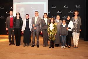 Les intervenants de la Journée Pascal, la Direction de l'Institution Sainte Jeanne-Antide, les élèves de l'Institution et Dr. Marwa El Sahn
