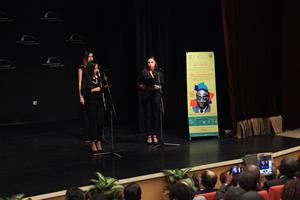 Poème Femme Noire, de Léopold Sédar Senghor : récité par trois étudiants du département de langue et de littérature française à l'université d'Alexandrie