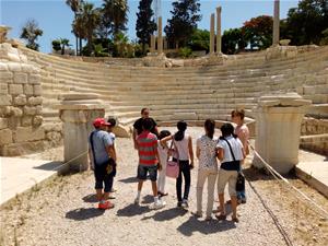 Les participants au théâtre romain d’Alexandrie -Premier groupe 