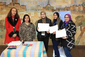 Photo de groupe avec les étudiants de l'université du Canal de Suez 