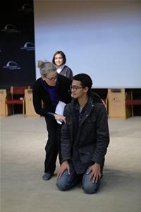 Les participants de l'atelier de théâtre durant la répétition