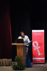 L'intervention de S.E. Mme Euphrasie Kouassi Yao, Titulaire de la Chaire UNESCO « Eau, Femmes et Pouvoir de Décisions », ex-Ministre ivoirienne de la Promotion de la Femme, de la Famille et de la Protection de l’Enfant