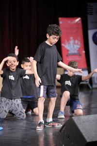Danse : B-boy show par un groupe d’élèves du Collège Saint-Marc d’Alexandrie       