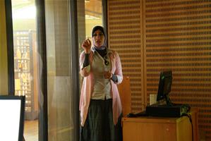 Séance d'apprentissage des différents moyens de l'accès aux ressources électroniques de la Bibliotheca Alexandrina : Catalogue de la BA - M<sup>me</sup> Hala Hassan ; Recherche sur internet - M<sup>me</sup> Cherine Ibrahim