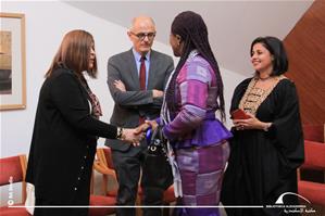 De gauhe à droite : Mme l’Ambassadeur Fatma Alzahraa Etman, Conseillère auprès du Directeur de la BA pour les Relations Internationales et la Francophonie et M. Thierry Verdel, Recteur de l'Université de Senghor, Mme Eugène ALLOU-ALLOU, l’épouse de l’Ambassadeur de la Côte d’Ivoire en Egypte et Dr Marwa El Sahn, Directice du Centre d'Ativités Francophones