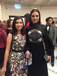 Avec l'actrice tunisienne Dora lors de la cérémonie de clôture