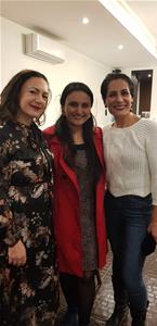 Avec Pembe Mentesh et Yeliz Shukri du film Missing Fetine