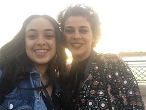 Avec l'actrice Mona Hala