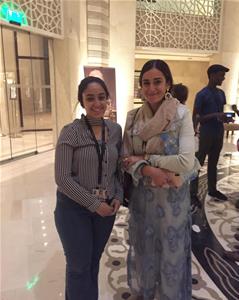 Avec l'actrice Amina Khalil