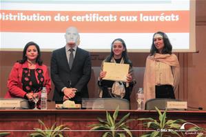 La distribution des certificats aux lauréates de l’atelier « Trois journées du cinéma méditerranéen »