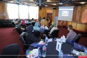  Présentation du programme FEFUE par Dr.Marwa El Sahn aux étudiants de la 24e édition