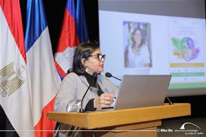 Pr&eacute;sentation de Marwa El SAHN Directrice du Centre d&rsquo;Activit&eacute;s Francophones (CAF) de la Bibliotheca Alexandrina durant la s&eacute;ance inaugurale &nbsp;