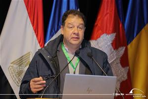 Intervention de Hisham Issa, Directeur g&eacute;n&eacute;ral de Cell Safe Cord Blood Bank durant la&nbsp;s&eacute;ance inaugurale