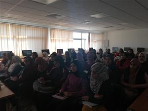 Participants aux diffusions en direct des Ambassades du Savoir