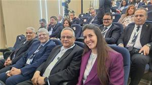 Le Pr&eacute;sident Abdel Fattah al-Sissi et le Pr&eacute;sident Emmanuel Macron ont inaugur&eacute; le nouveau campus de l'Universit&eacute; Senghor. Ce nouvel &eacute;difice renforce le r&ocirc;le de l'&Eacute;gypte comme phare de la Francophonie et consolide les liens d'amiti&eacute; et de coop&eacute;ration acad&eacute;mique entre nos deux nations. Retour en images sur cette c&eacute;r&eacute;monie d'exception.