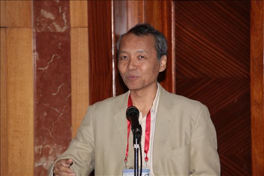 Prof. Asada during one of the sessions 