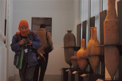 أثناء زيارة متحف الإسكندرية القومي