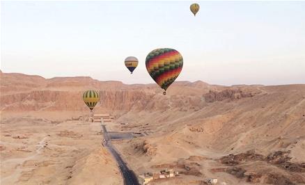 During the air balloon ride - Photo by Esraa El-Naggar
