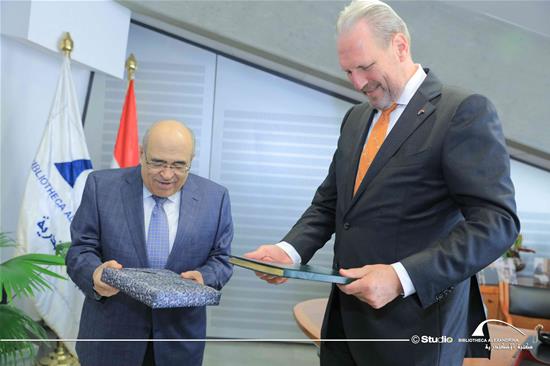M. Han-Maurits, l’ambassadeur des Pays-Bas au Caire, en visite à la Bibliothèque d'Alexandrie - 18 novembre 2020.