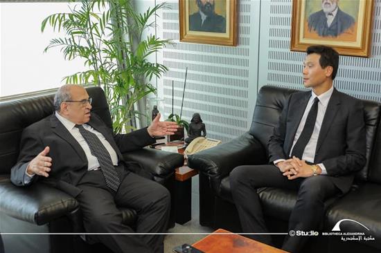 Elfeki avec l’ambassadeur de la République de Corée du Sud en Egypte, Hong Jin-Wook - 28 september 2021