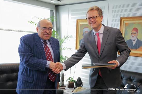 Elfeki avec S.E. Frank Hartmann, l’ambassadeur d’Allemagne en Egypte - 8 September 2021