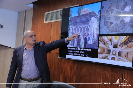 الأندلس بين الرواية والتاريخ