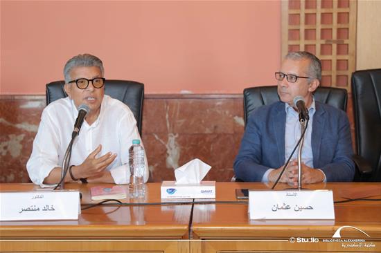 دماء على البالطو الأبيض