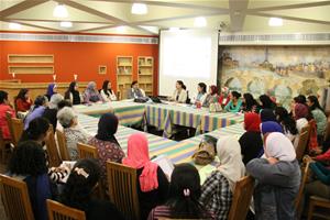 Les participants du 1er cénacle des chercheurs avec Dr Sara ElSingaby