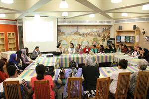 Les participants du 1er cénacle des chercheurs avec Dr Sara ElSingaby