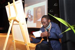 La performance artistique des étudiants de l'Université Senghor