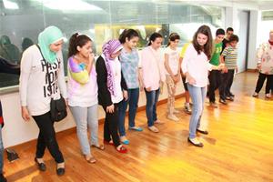 Les participants de l' atelier professionnel (Parlons ensemble en Français): Aller et retour en 21 jours