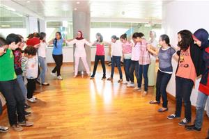 Les participants de l' atelier professionnel (Parlons ensemble en Français): Aller et retour en 21 jours