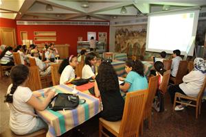 Les participants de l' atelier professionnel (Parlons ensemble en Français): Aller et retour en 21 jours