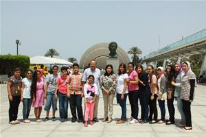 Photo de groupe de participant de l’atelier avec Dr. Wadid Shokri et Dr. Marwa El Sahn 