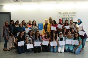 Les participants de l' atelier professionnel (Parlons ensemble en Français): Six missions pour trouver un emploi  animé par Mlle Dina el Kordy.