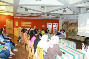 Les participants de l' atelier professionnel (Parlons ensemble en Français): Art oratoire: Du livre à la parole 