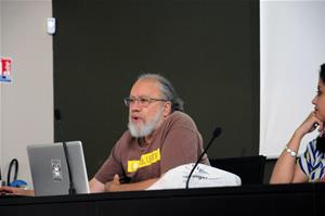  Prof. Howard Besser et Dr Marwa El Sahn pendant l'atelier professionnel: « Gérer vos collections audiovisuelles »