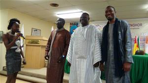 Défilé de costumes traditionnels africains 