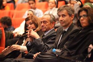 De gauche : Ambassadeur Fatma Alzahraa Etman, premier sous-secrétaire d’état aux affaires étrangères, Ambassadeur Aly Maher, conseiller auprès du directeur de la bibliotheca Alexandrina, Ambassadeur Markus Leitner, Ambassadeur de Suisse au Caire et son épouse 