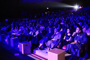 Les spectateurs de la fête