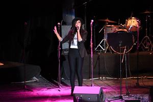 Chanson « Bella » de maître Gims par Dina Adel 