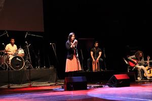 Chanson « Papaoutai » de Stromae par Yasmine Zaki